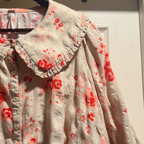 Free People Floral Button-Up Blouse with Ruffled Collar Size Medium - Picture 3 of 8